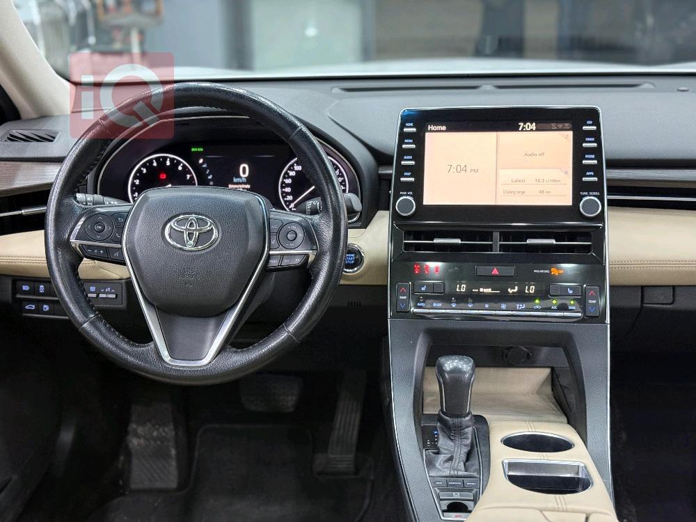 تويوتا أفالون